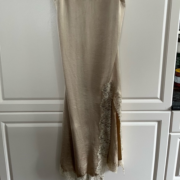 Aritzia Wilfred Only Slip Dress - Picture 3 of 3